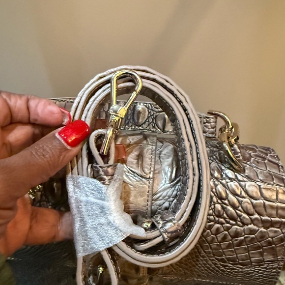 Brand NEW Brahmin“Small Hallie”comes with registration card strap and dust bag. - Picture 3 of 5